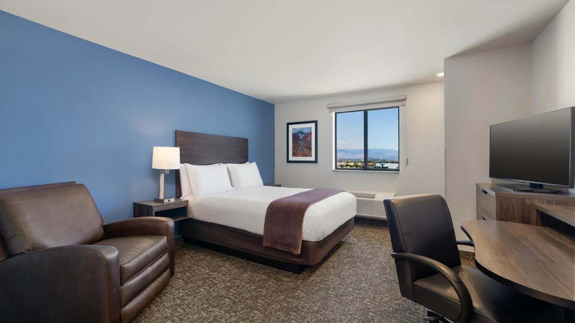 Отель My Place Hotel-Las Vegas South/Henderson, Nv